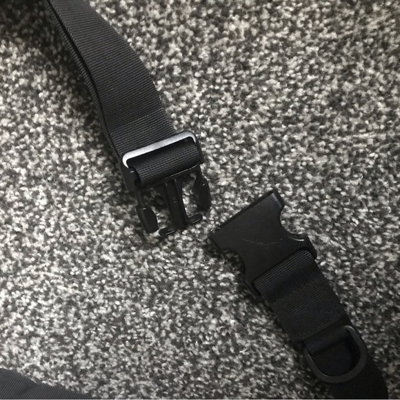 Clip Belt Buckle black (Adjustable) - Picture 2 of 2